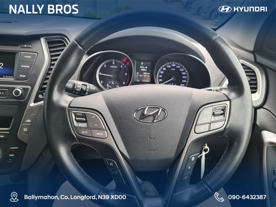 2017 Hyundai Santa Fe - image 11