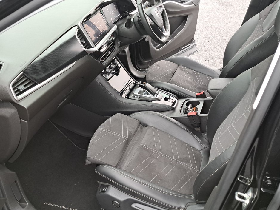 2023 Opel Grandland - image 14