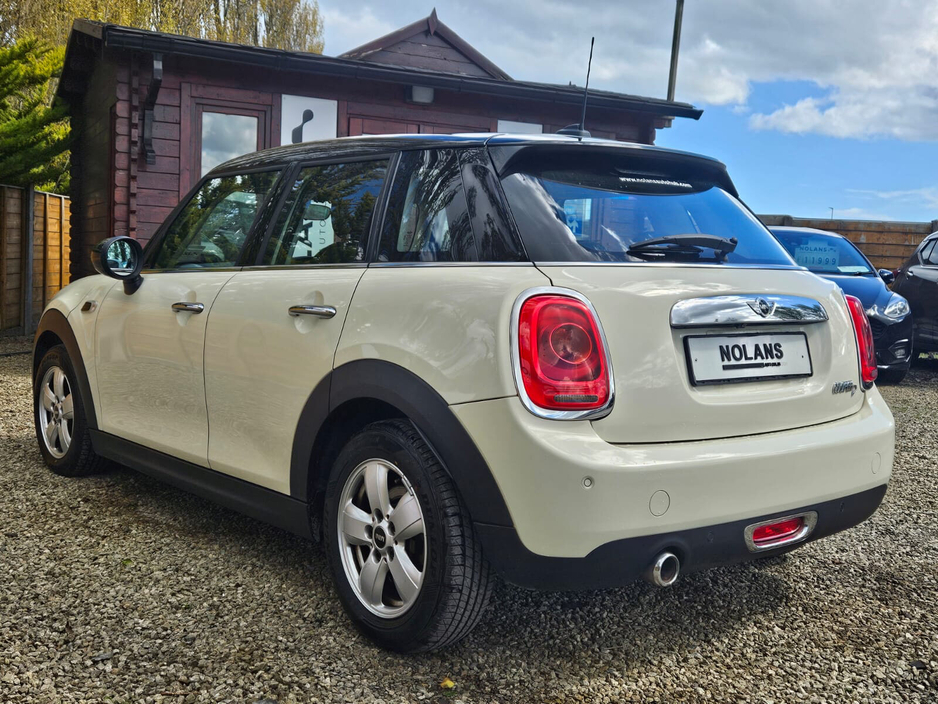 2017 MINI Hatch - image 10
