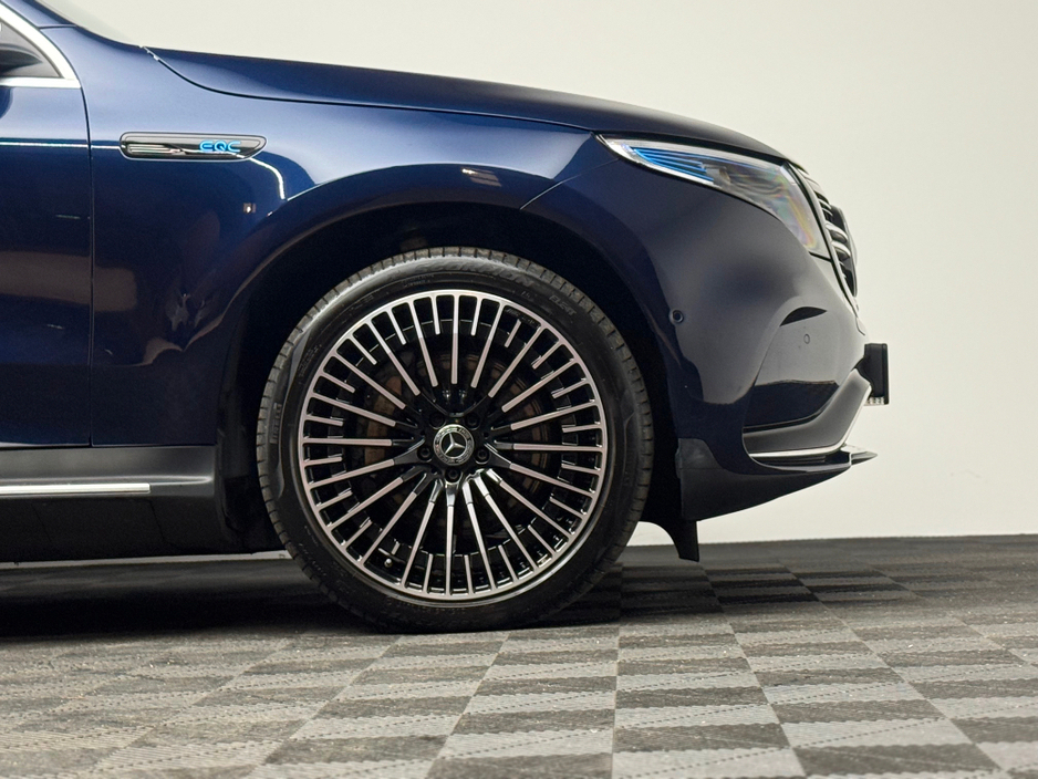 2023 Mercedes-Benz EQC - image 9