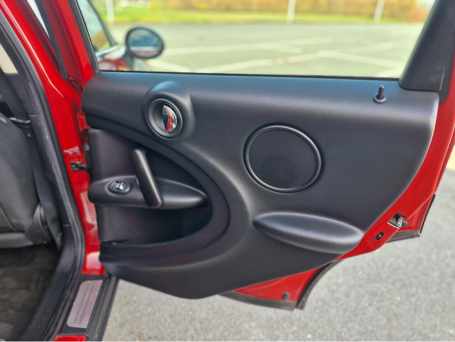 2014 MINI Countryman - image 28