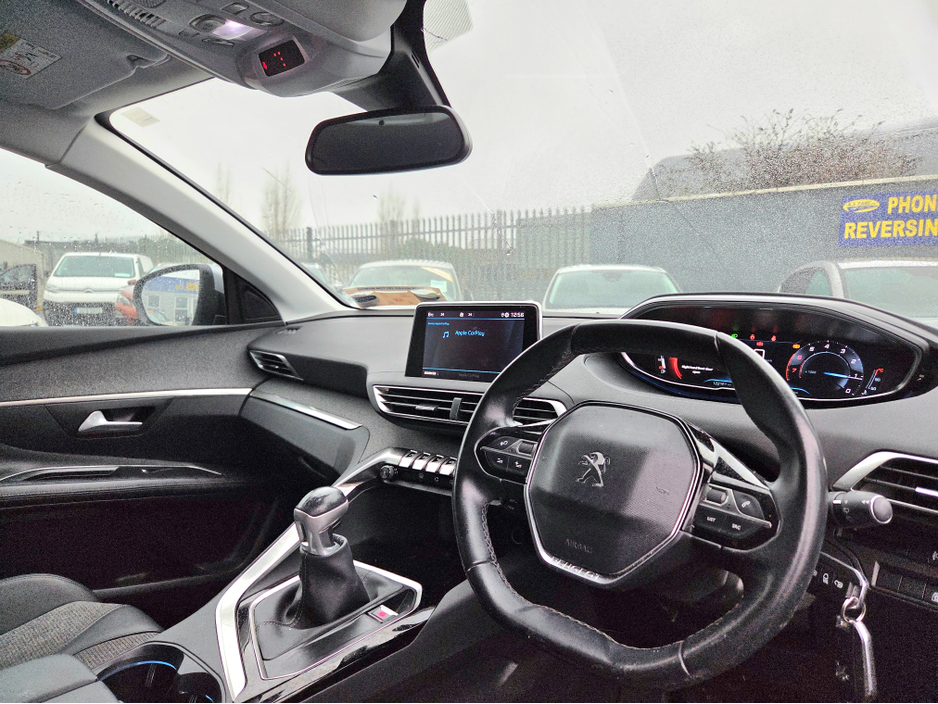 2019 Peugeot 3008 ALLURE 1.2 **  IRISH CAR ** HIGH SPEC MODEL ** REVERSE CAMERA ** HALF LEATHER ** ANDROID AUTO/APPLE CARPLAY ** LANE ASSIST **  2 KEYS ** €17,995