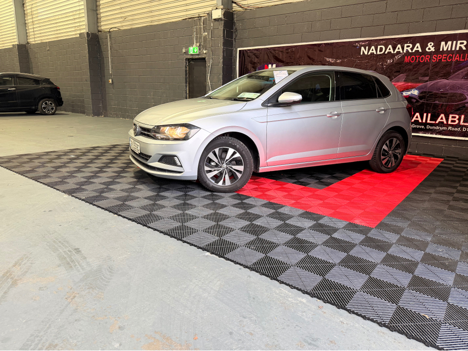 2019 Volkswagen Polo ABA-AWCHZ €16,499