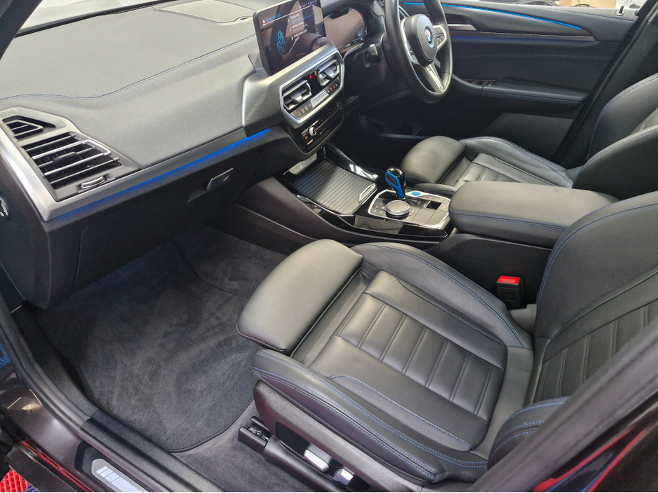 2023 BMW iX3 - image 9