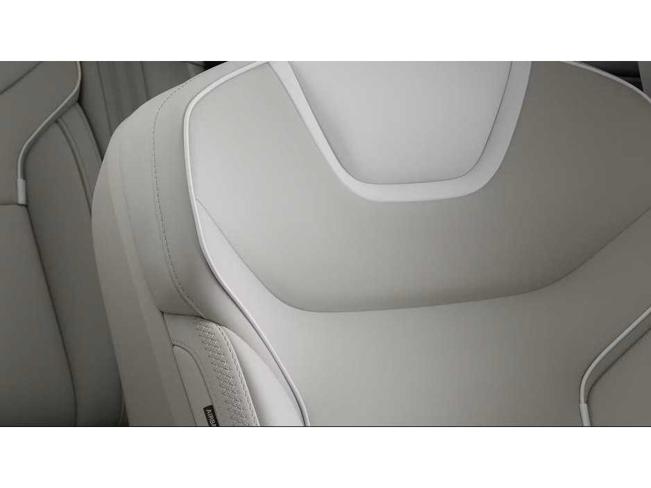 2026 Volvo ES90 - image 18