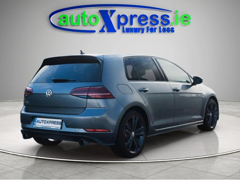 2019 Volkswagen Golf - image 5