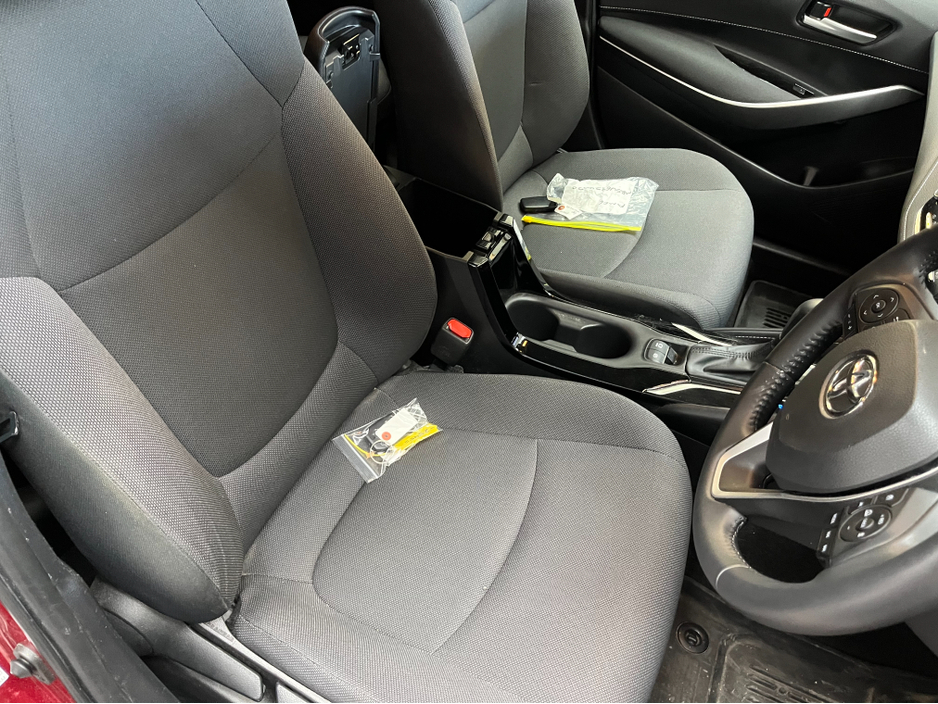 2023 Toyota Corolla - image 9