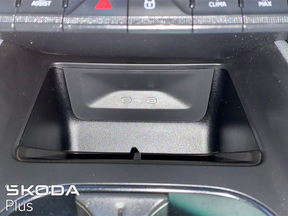 2023 Skoda Enyaq - image 24