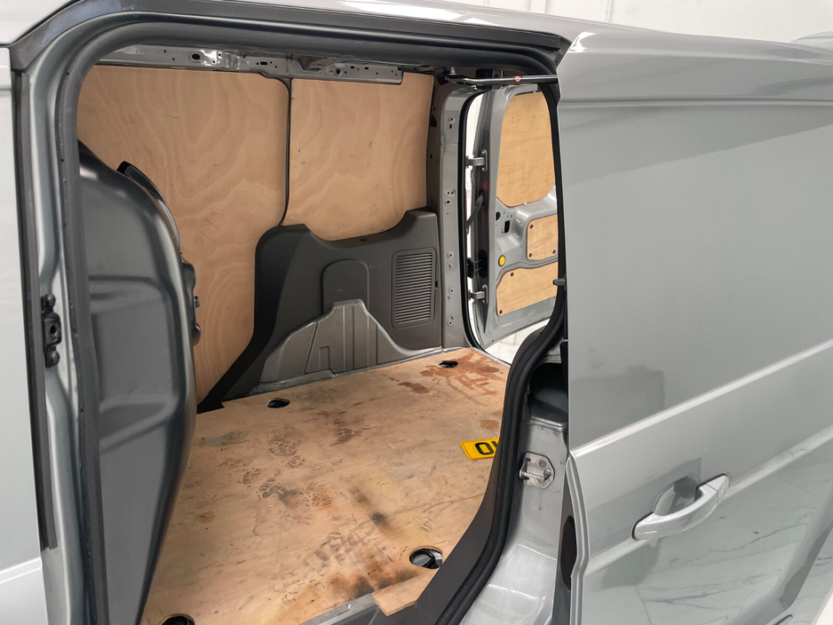 2023 Ford Transit Connect - image 13