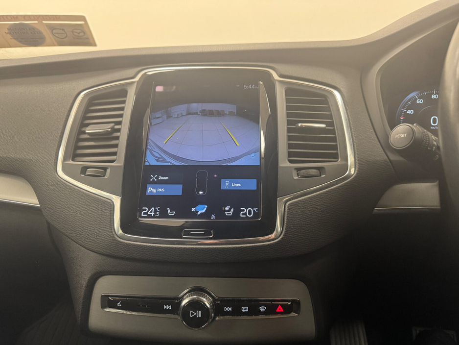 2020 Volvo XC90 B5 (235hp) AWD Momentum Auto