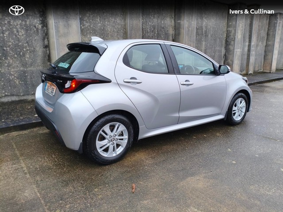 2024 Toyota Yaris Yaris Hybrid 115 Luna €25,750