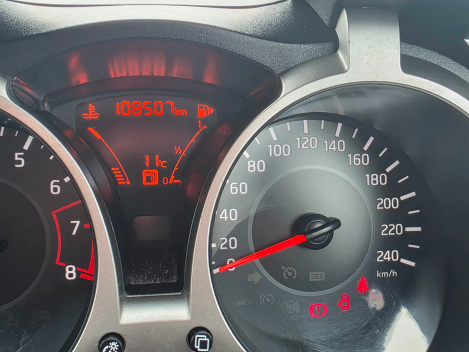 2018 Nissan Juke - image 12