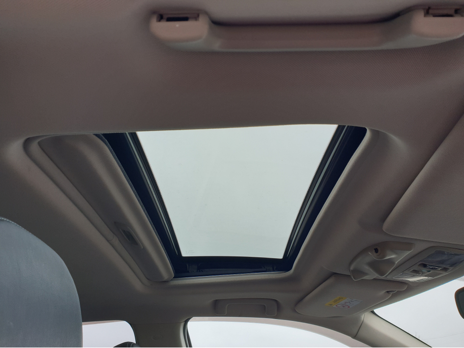 2017 Mitsubishi Outlander - image 15