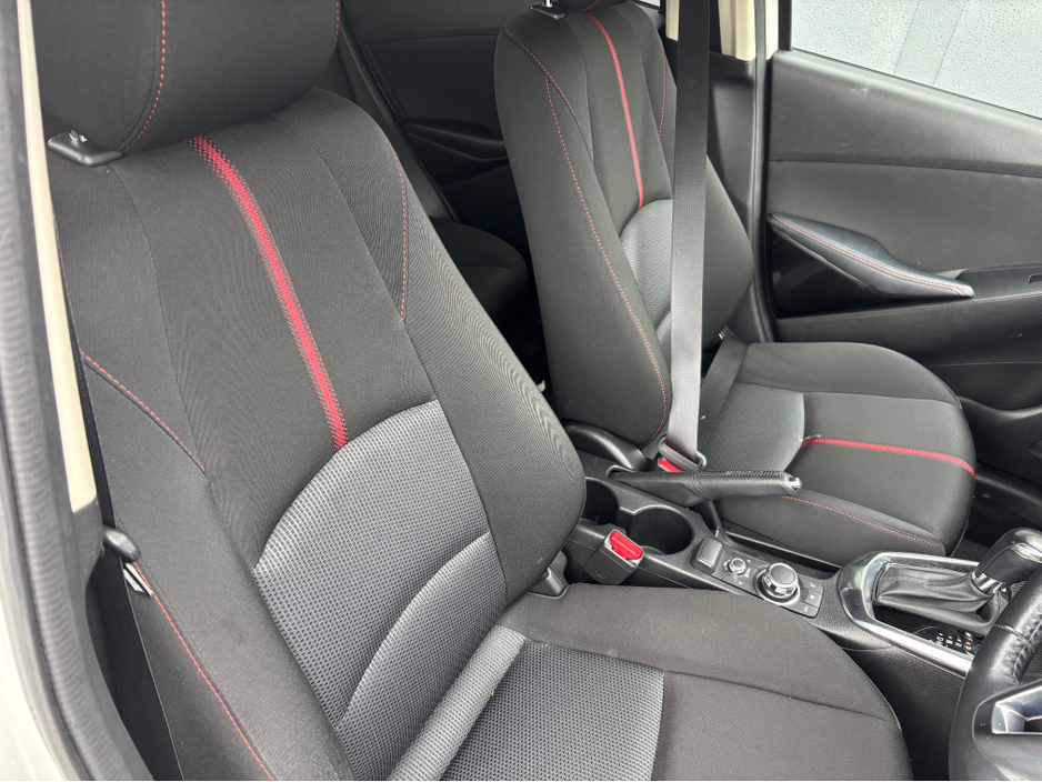 2016 Mazda Mazda2 - image 10