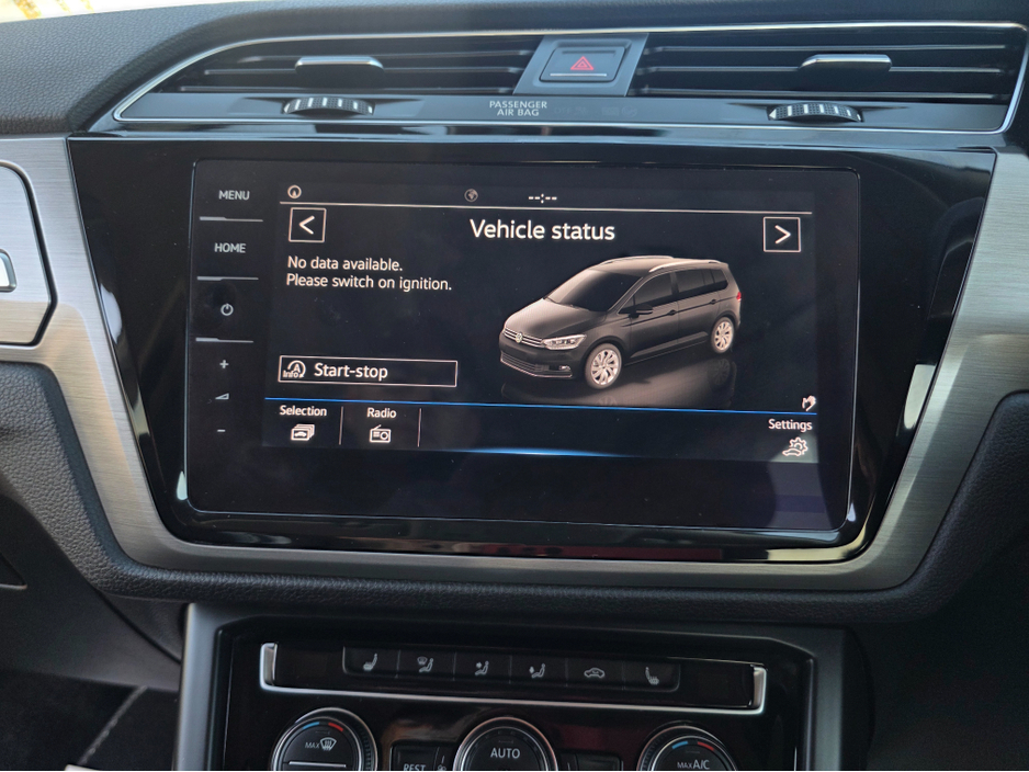 2018 Volkswagen Touran - image 32