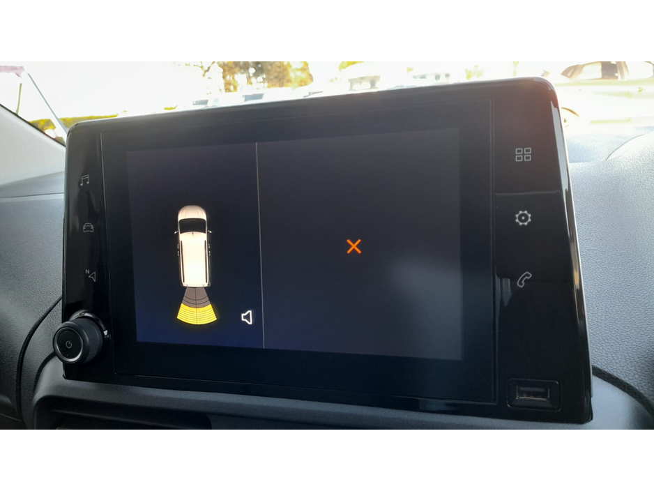 2021 Vauxhall Combo - image 11