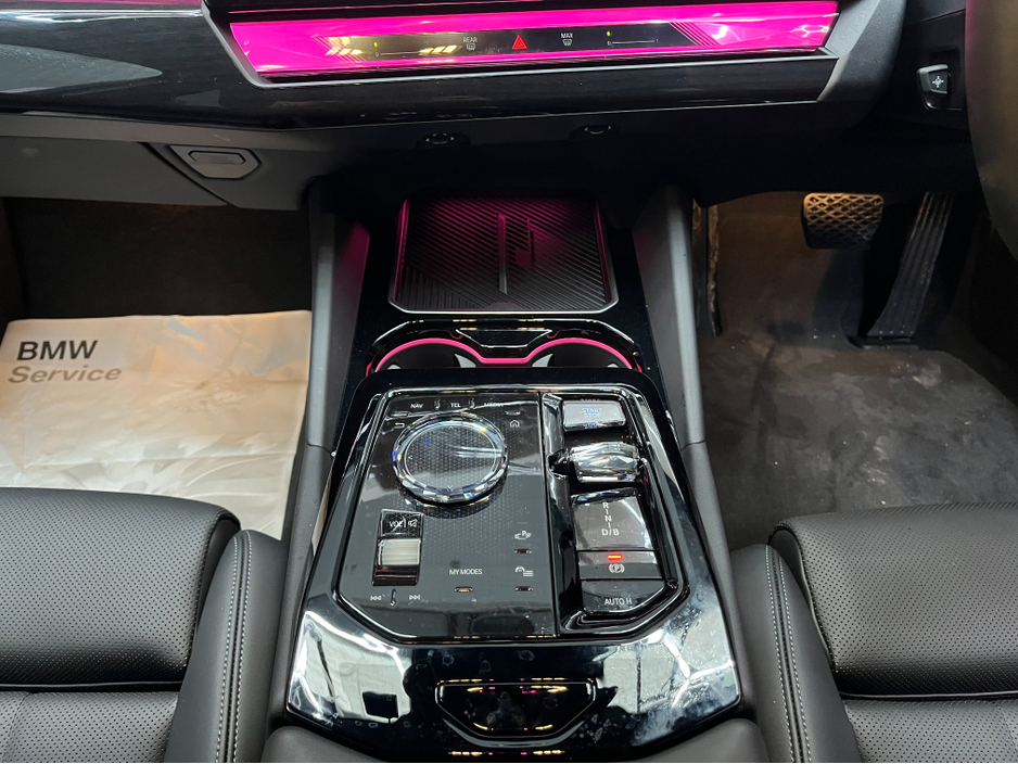 2024 BMW i5 2024 BMW I5 EDRIVE40 TOURING EXCELLENCE ELECTRIC AUTOMATIC / CRUISE CONTROL / 360° CAMERA / ELECTRIC MEMORY & HEATED SEATS / APPLE CARPLAY / PANORAMIC SUNROOF / PADDLE SHIFTERS / AMBIENT LIGHT