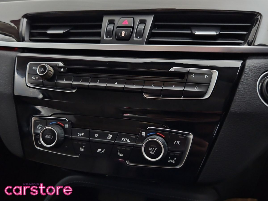 2017 BMW X1 - image 14