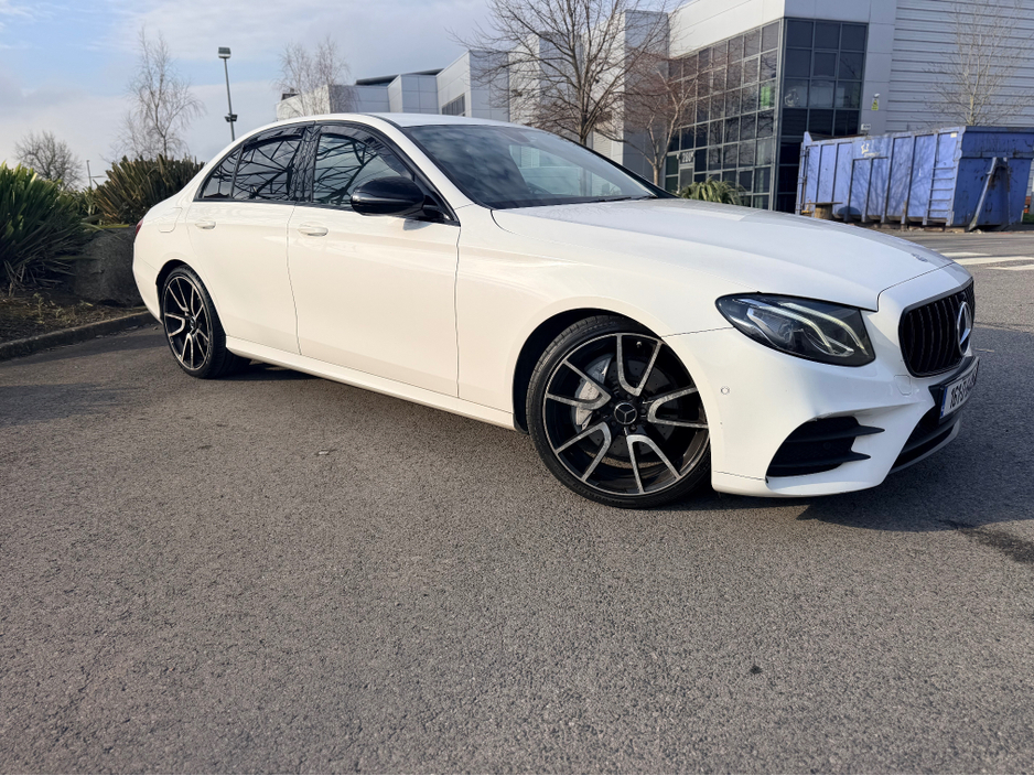 2016 Mercedes-Benz E Class - image 10