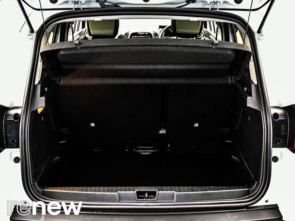 2019 Renault Captur - image 12