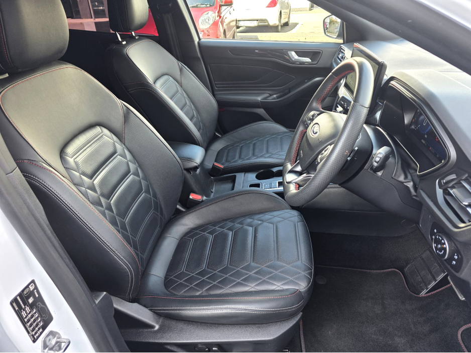 2023 Ford Focus - image 13