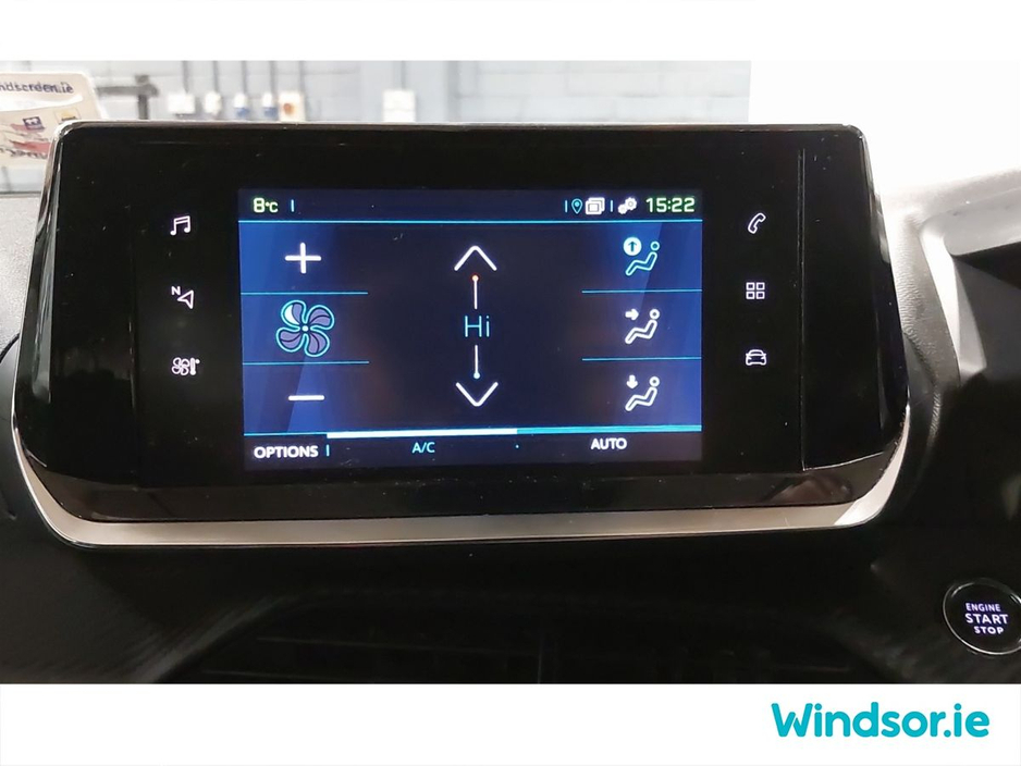 2023 Peugeot 2008 - image 11