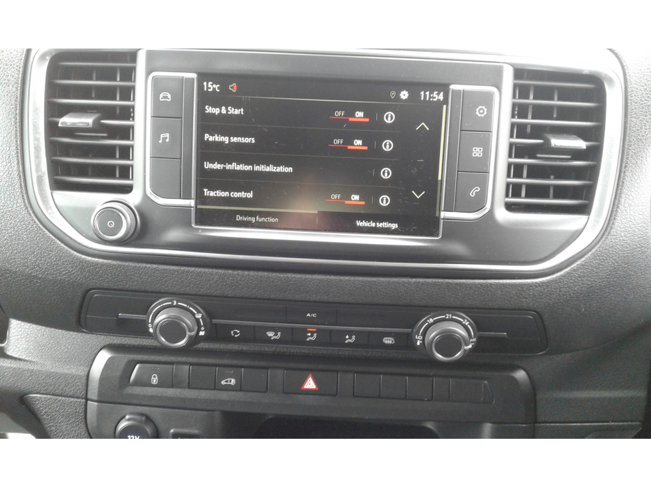 2023 Opel Vivaro - image 9