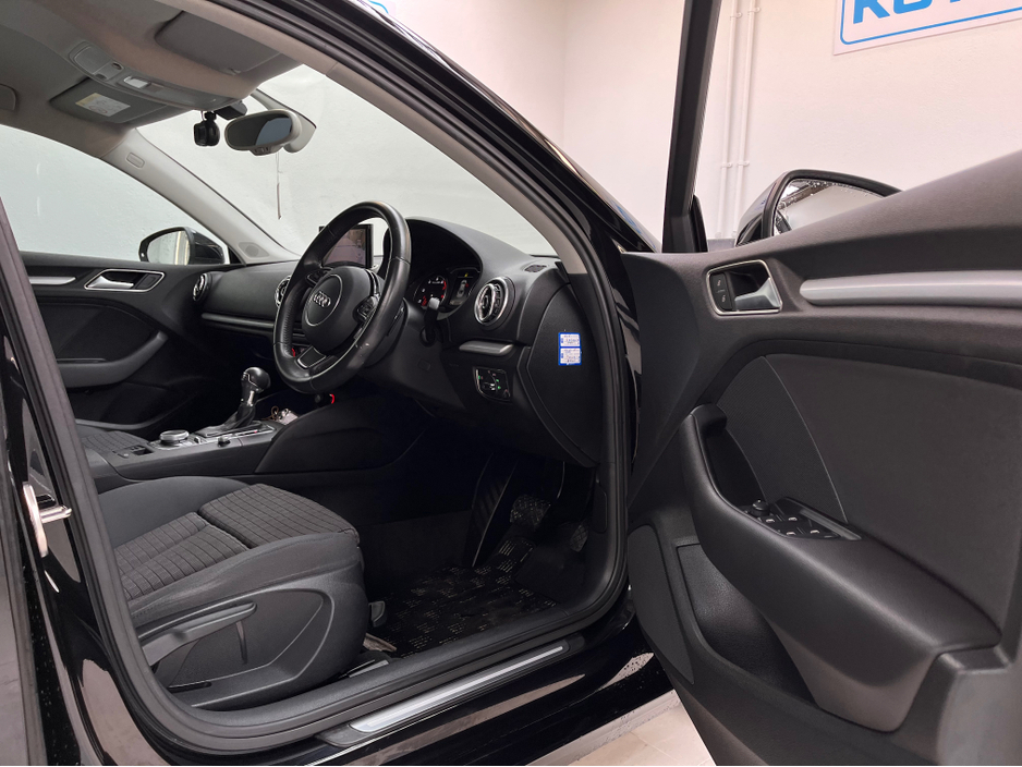 2014 Audi A3 Saloon - image 27