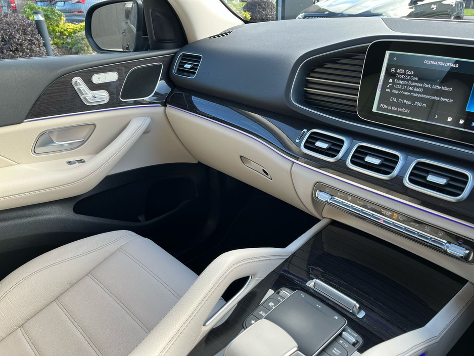 2022 Mercedes-Benz GLE Class - image 24