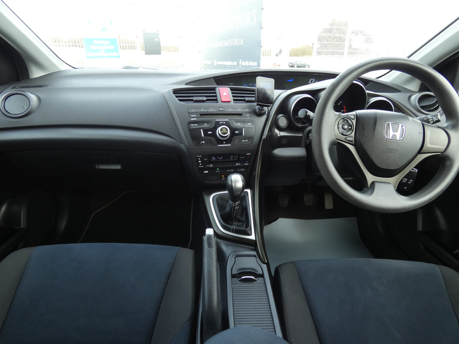 2014 Honda Civic - image 12