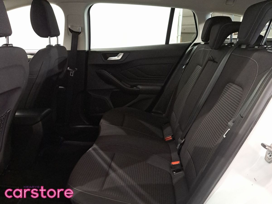 2021 Ford Focus - image 10