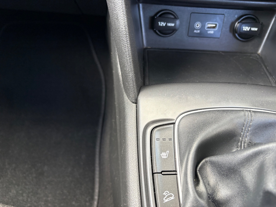 2018 Hyundai Kona - image 24