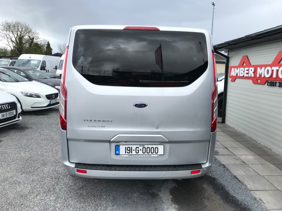 2019 Ford Tourneo - image 9