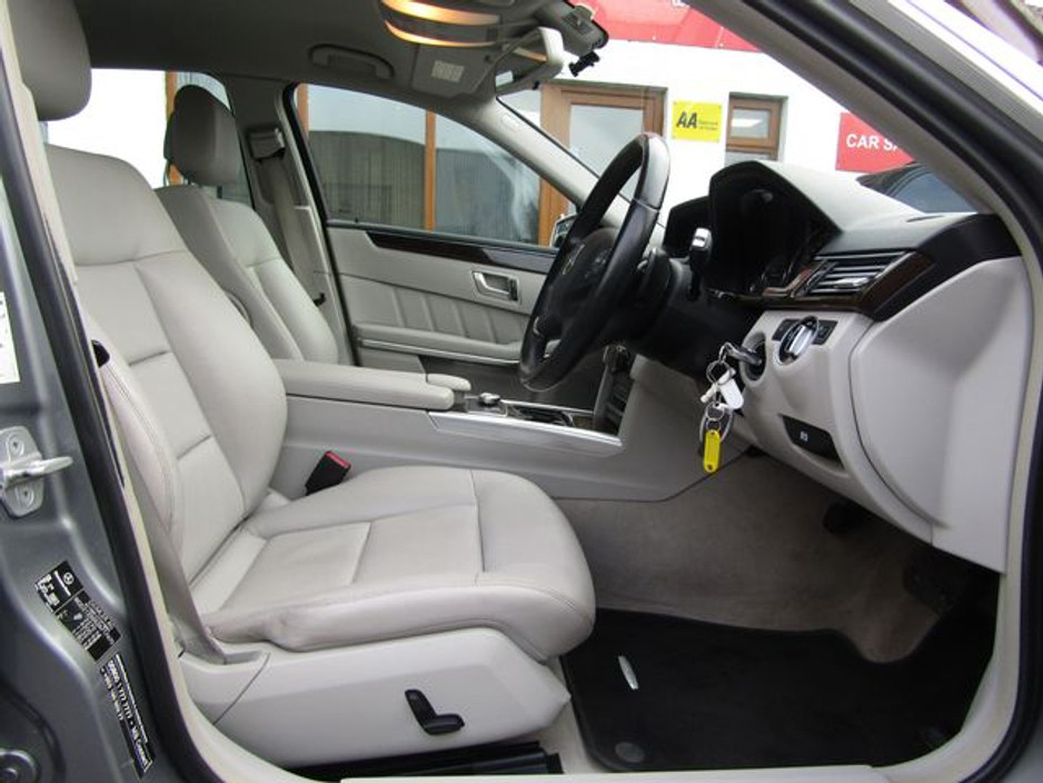 2013 Mercedes-Benz E Class E 200 CDI BE ECO 4DR Auto. LOW KLMS. €12,950