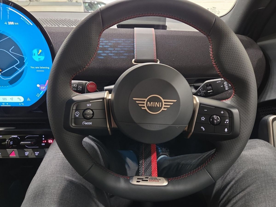 2026 MINI Aceman JCW