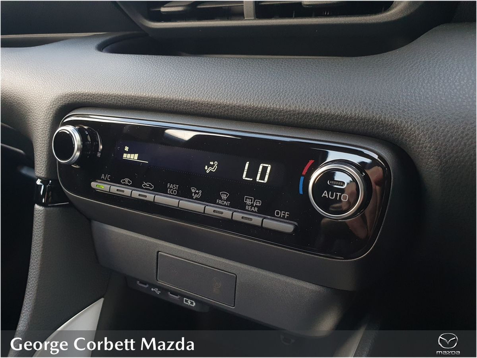 2025 Mazda Mazda2 - image 11