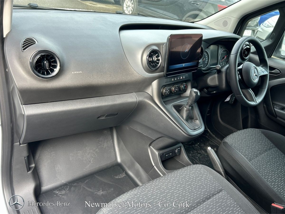 2026 Mercedes-Benz Citan - image 17