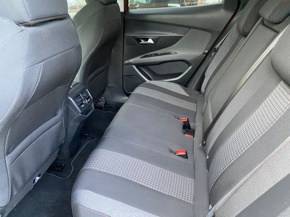 2020 Peugeot 3008 - image 15