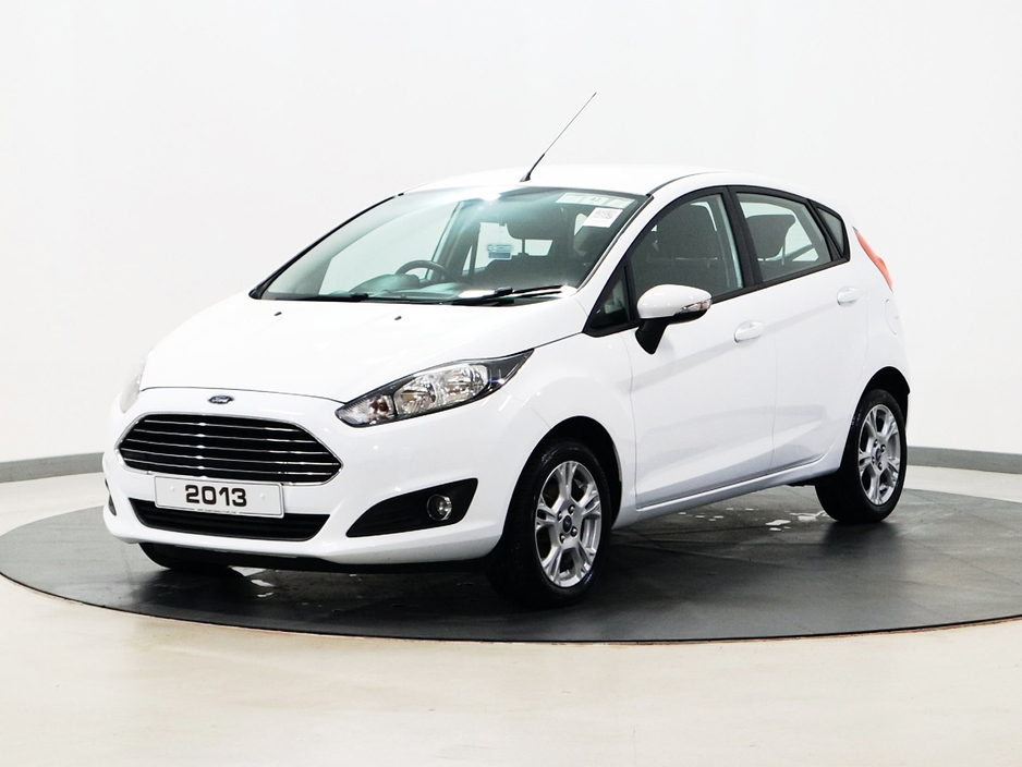 2013 Ford Fiesta *42* ZETEC 1.0 65PS M5 4DR MCA €7,990