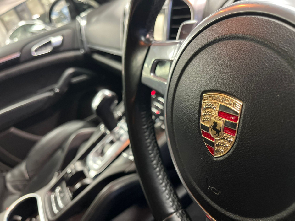 2014 Porsche Cayenne 3.0 D V6 PLATINUM EDITION €27,900