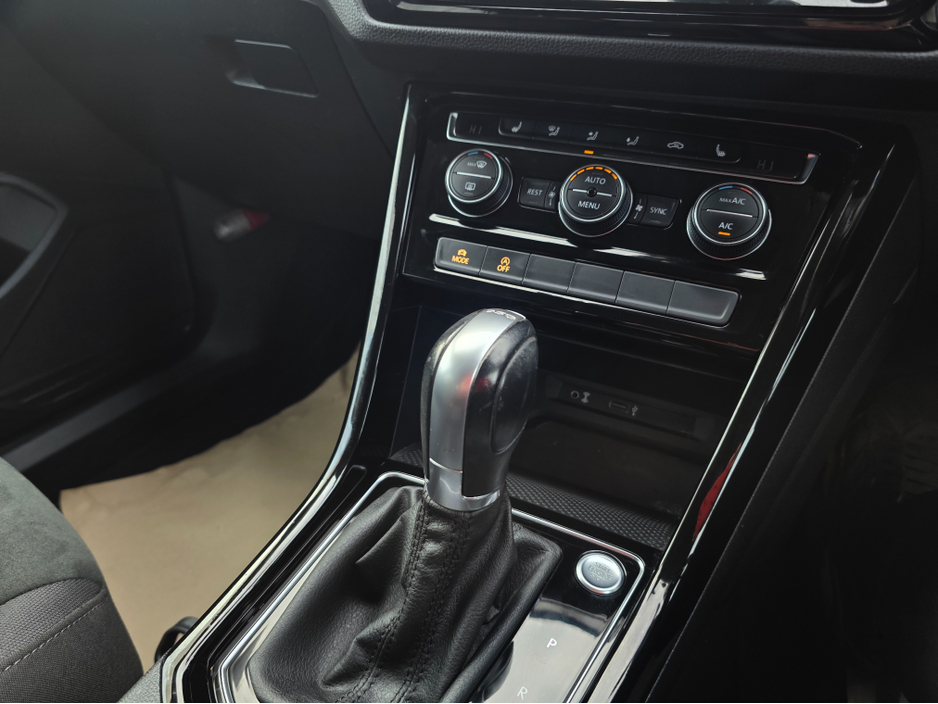 2016 Volkswagen Touran ( 162 REG 1.4 HIGHLINE 7 SEATER CARPLAY ANDROID AUTO LARGE TOUCH SCREEN - SPECIALISING IN IMPORTS OF GERMAN AUTOMATIC HI SPEC €16,950