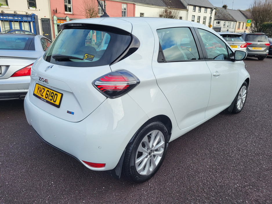 2022 Renault Zoe Iconic Rapid Charge 50Kwh R135, Long Range, Full Renault History €14,950