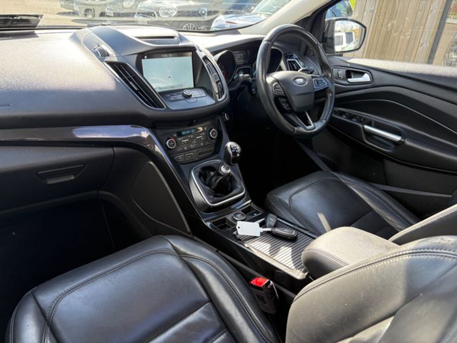 2018 Ford Kuga - image 12