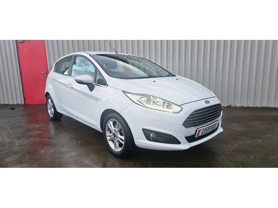 2016 Ford Fiesta ZETEC TURBO 1.0 eco 100 low miles €8,750