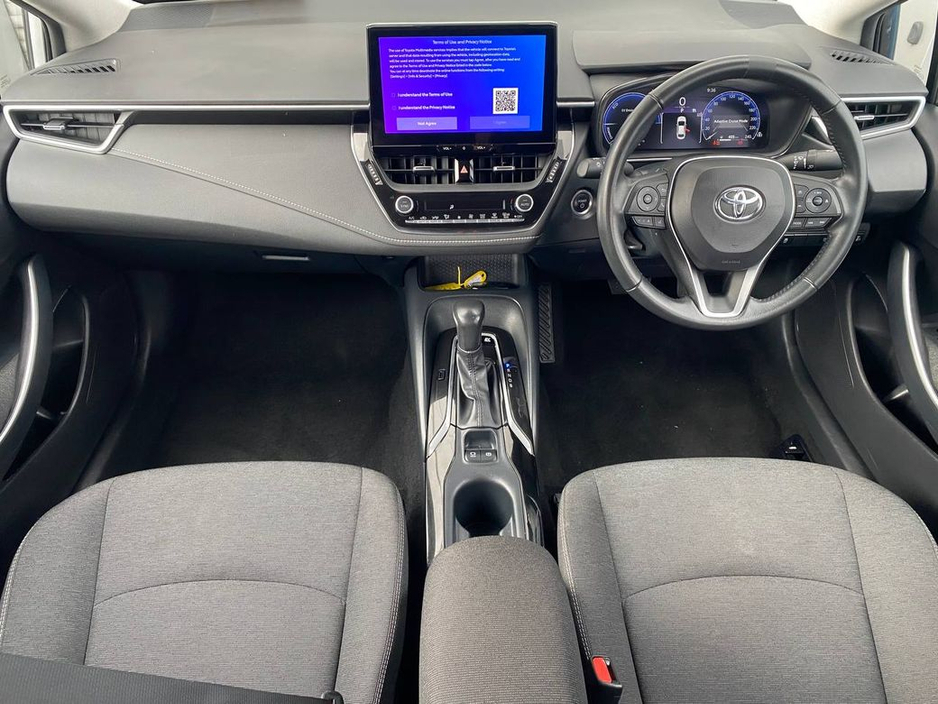 2023 Toyota Corolla - image 10