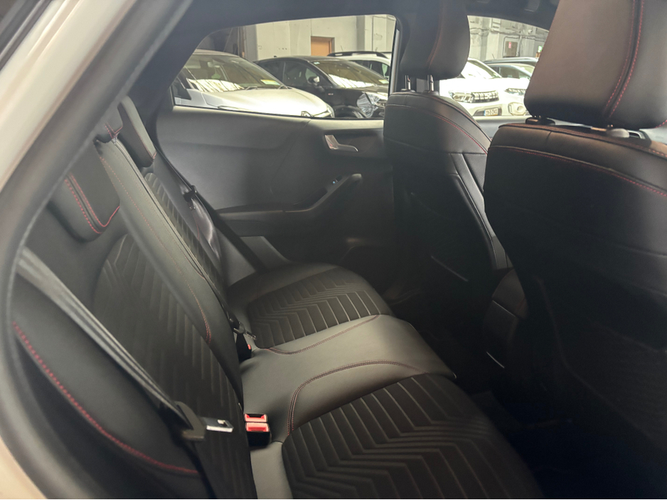 2023 Ford Puma - image 7