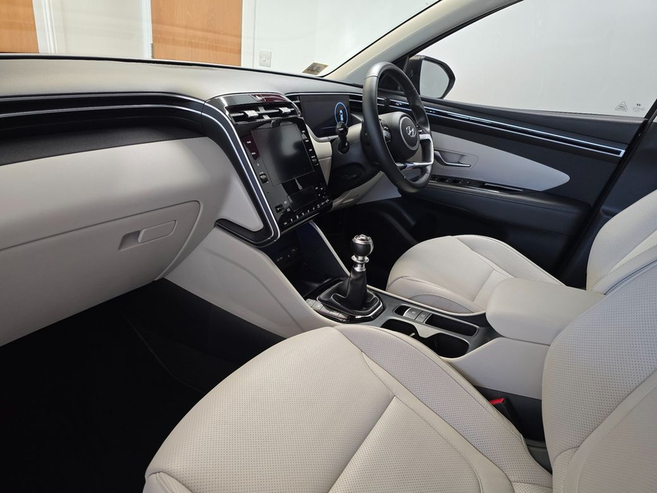 2023 Hyundai Tucson - image 8