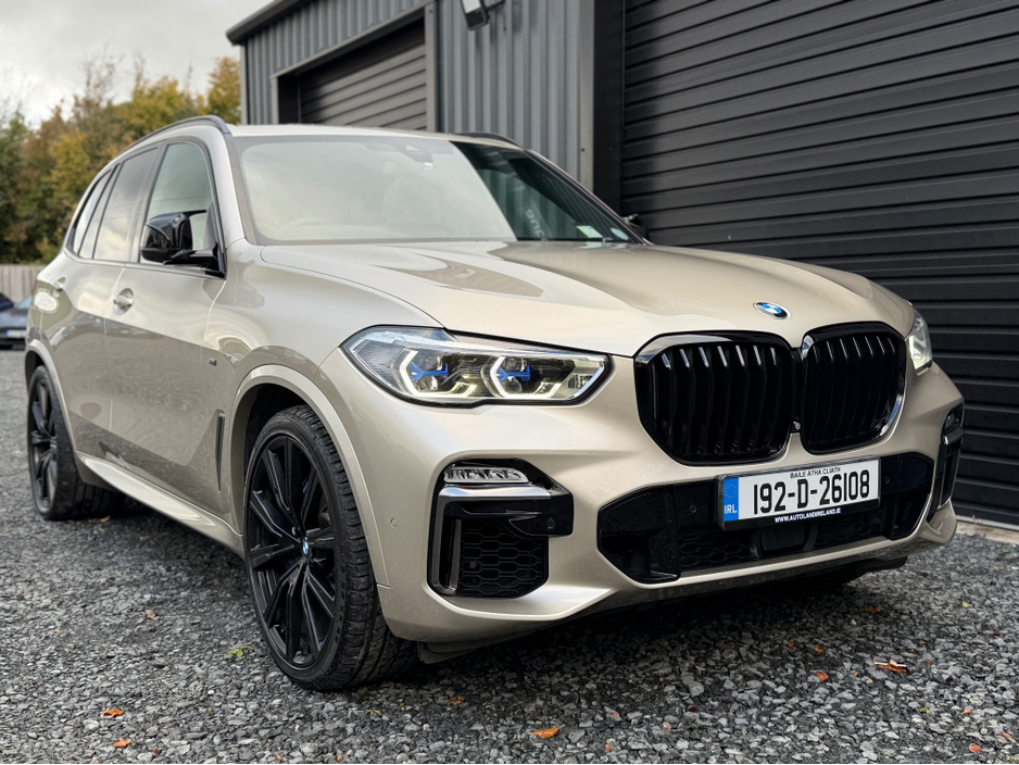 2019 BMW X5 - image 3
