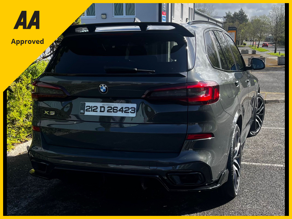 2021 BMW X5 - image 4