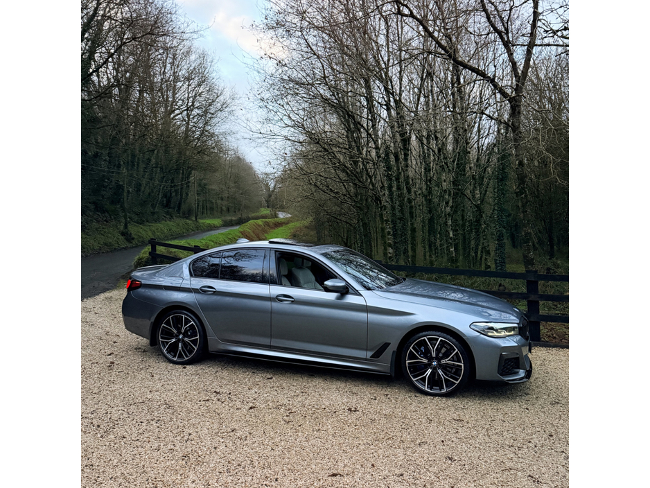 2021 BMW 5 Series 2021 (211) BMW 530E MSPORT LCI PRO *SUNROOF €35,999